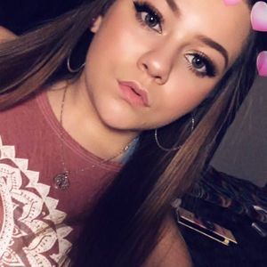 Meet your Posher, Ronni